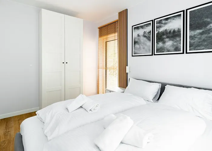 Osada, Sun & Snow * 스클라르스카포렘바